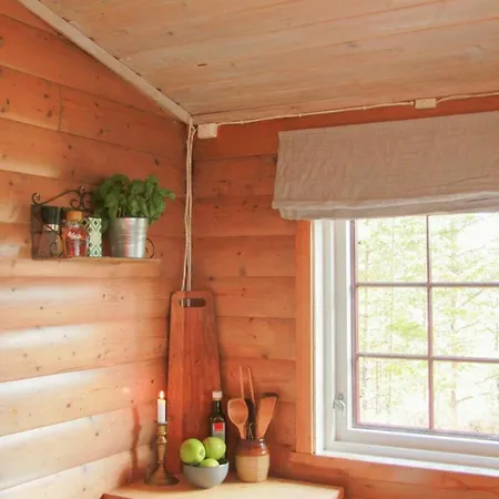 Charming Cabin Near Vagdalsfjorden Holiday home